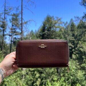 COACH Long Zip-Around Brown Smooth Leather Clutch Wallet Gold Hardware AUTHENTIC